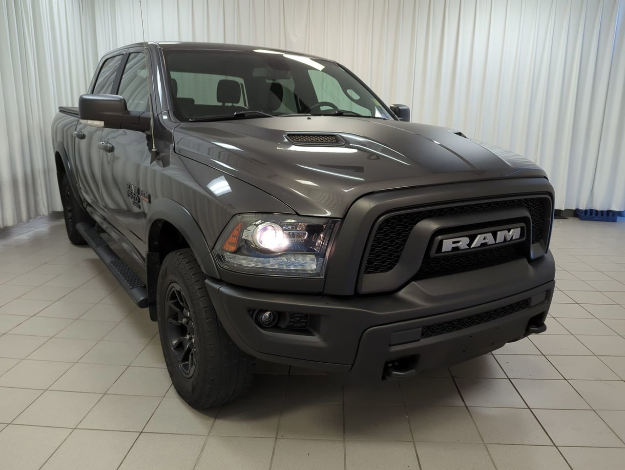 2021 Ram 1500 Classic Warlock-1