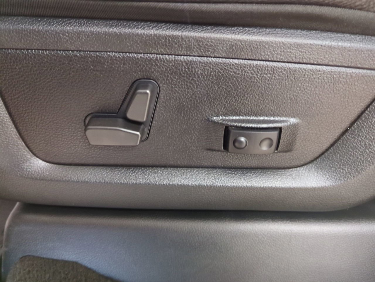 2022 Ram 3500 Limited-11