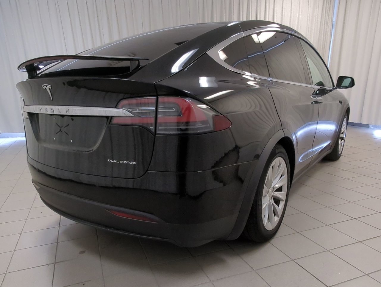 2021 Tesla Model X Long Range-7