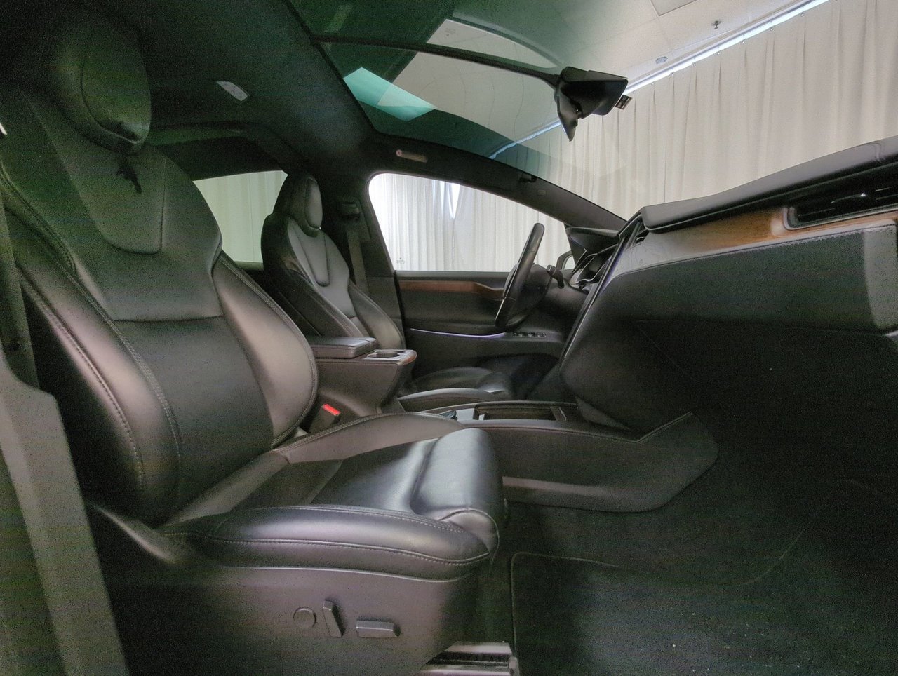 2021 Tesla Model X Long Range-24