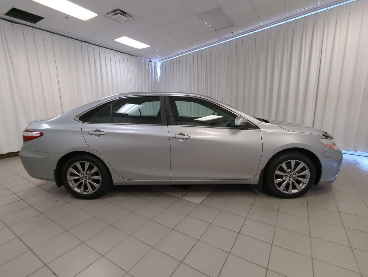 2015 Toyota Camry XLE-8
