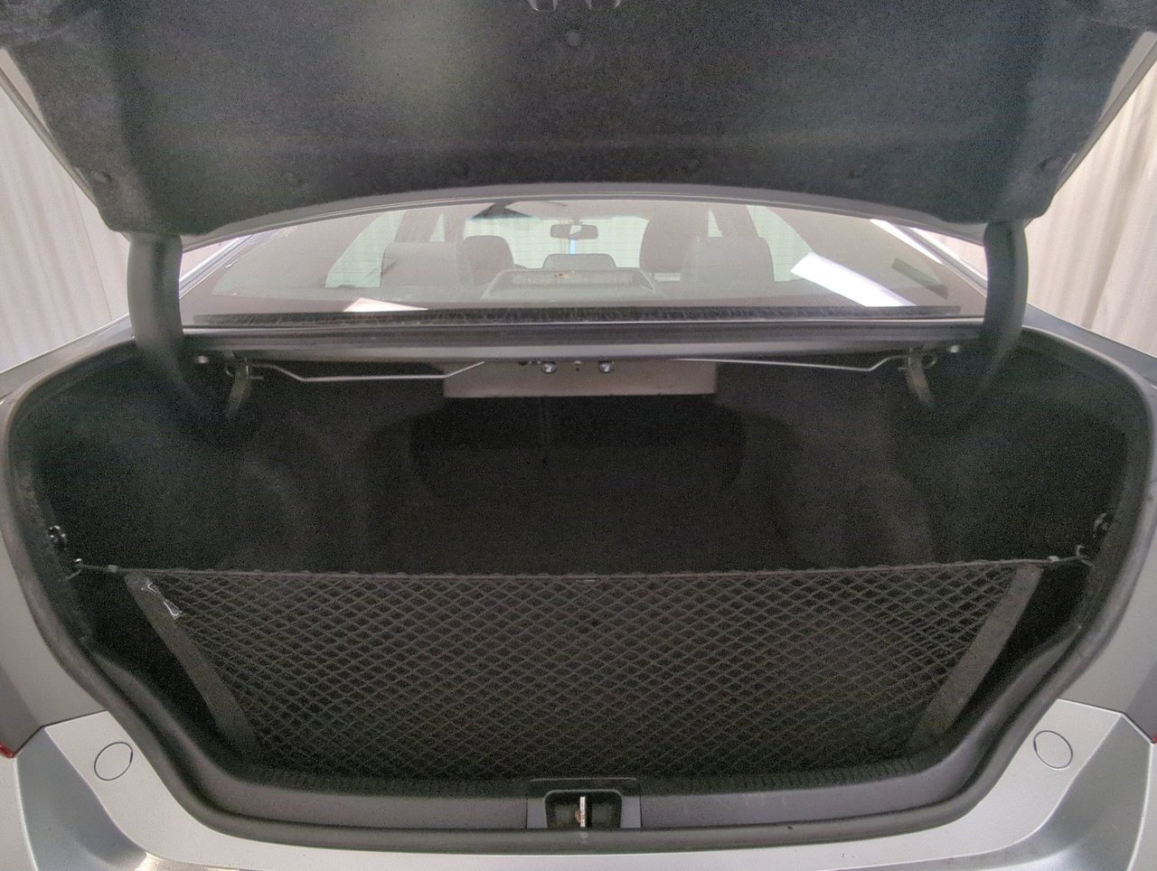 2015 Toyota Camry XLE-23