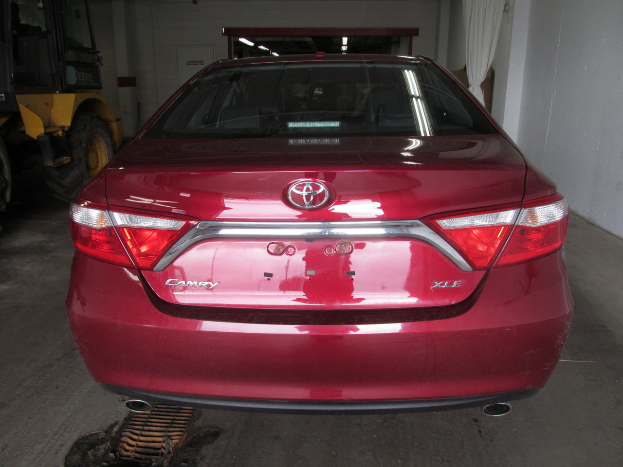 2016 Toyota Camry XLE-2