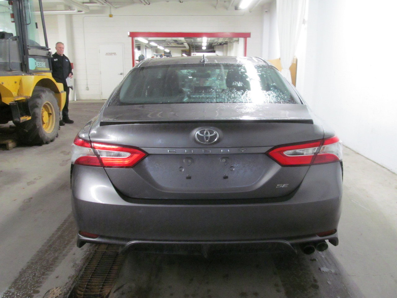 2020 Toyota Camry SE-2