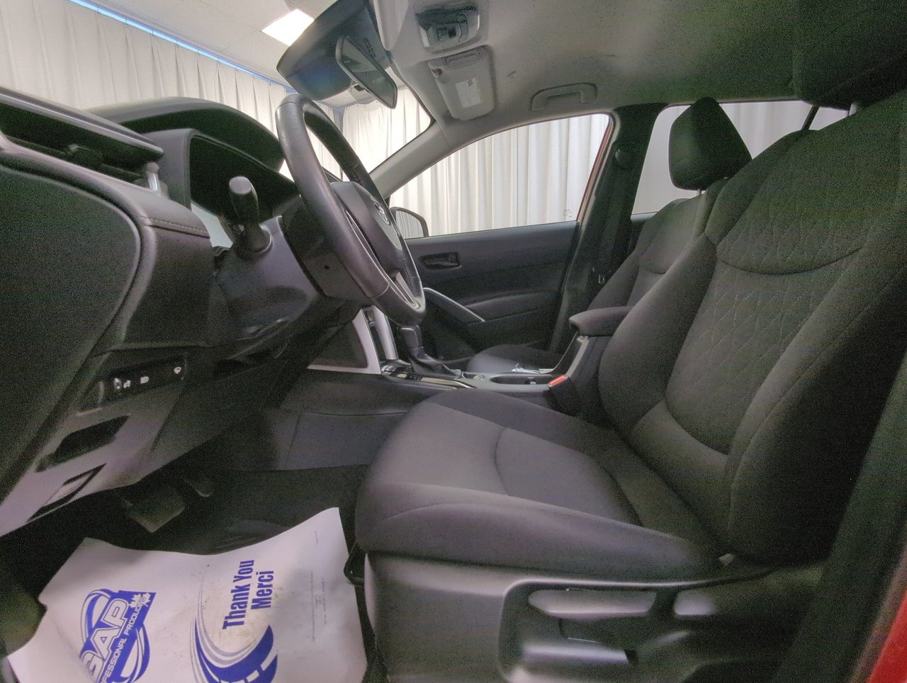 2023 Toyota Corolla Cross LE-10