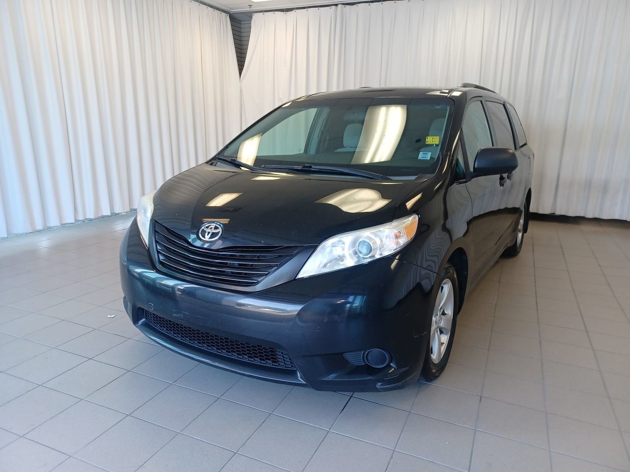 2015 Toyota Sienna BASE | #S10665A | Steele Chevrolet Buick GMC in ...