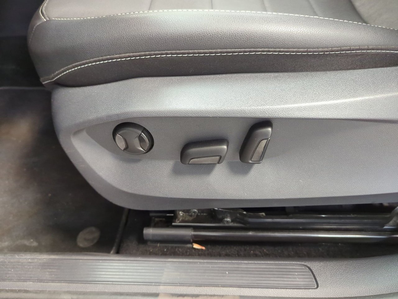 2024 Volkswagen Taos Comfortline-11