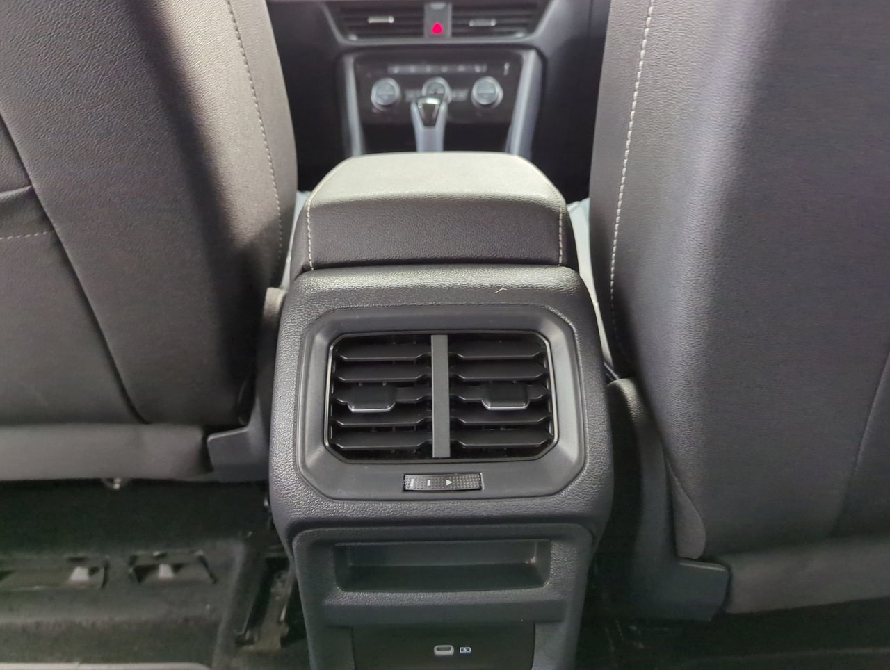 2024 Volkswagen Taos Comfortline-19