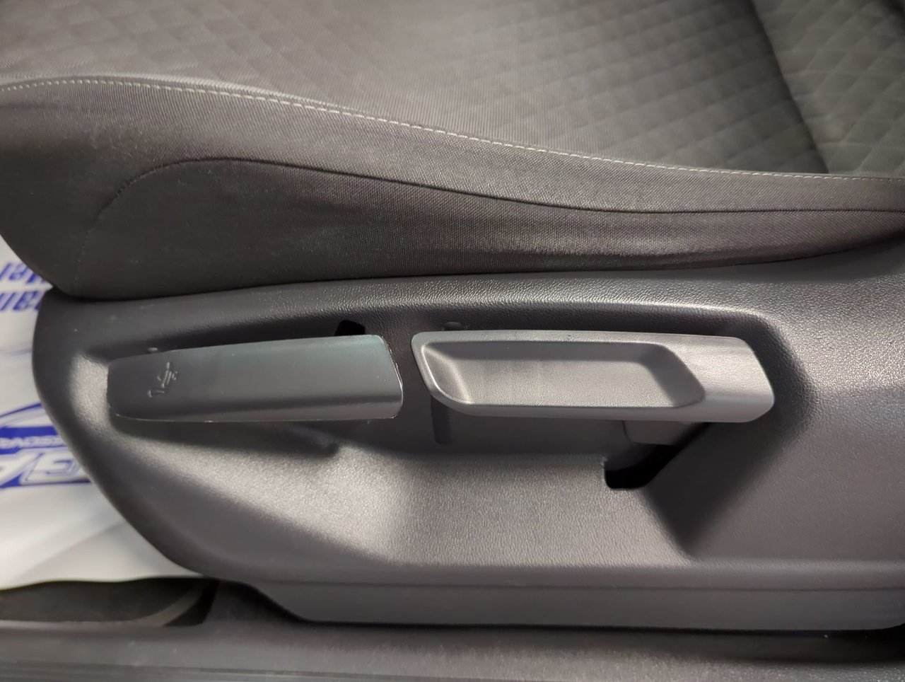 2018 Volkswagen Tiguan Trendline-11