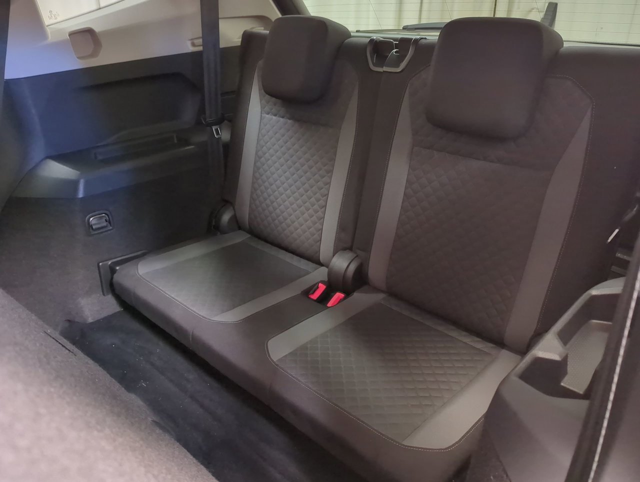 2018 Volkswagen Tiguan Trendline-21