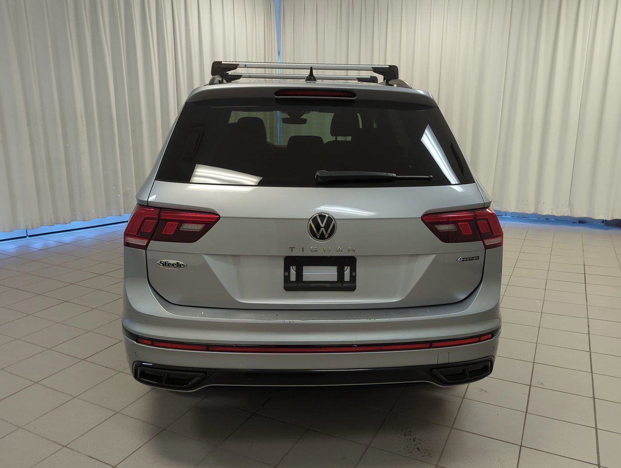 2022 Volkswagen Tiguan Comfortline R-Line Black Edition-6