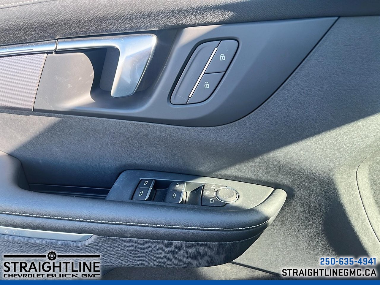 2025 Buick Enclave Sport Touring-18