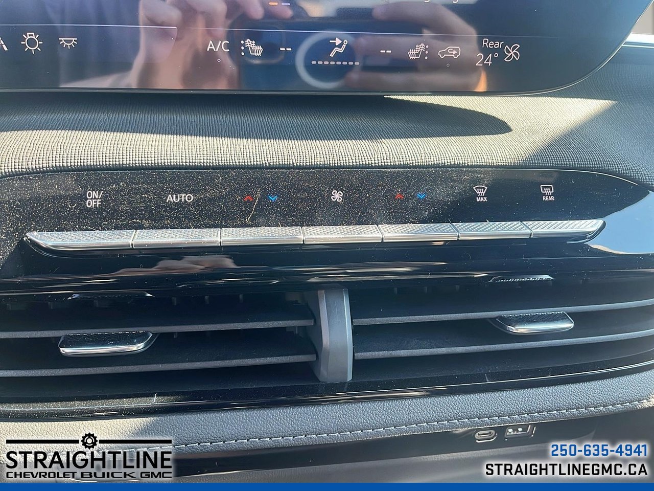 2025 Buick Enclave Sport Touring-16