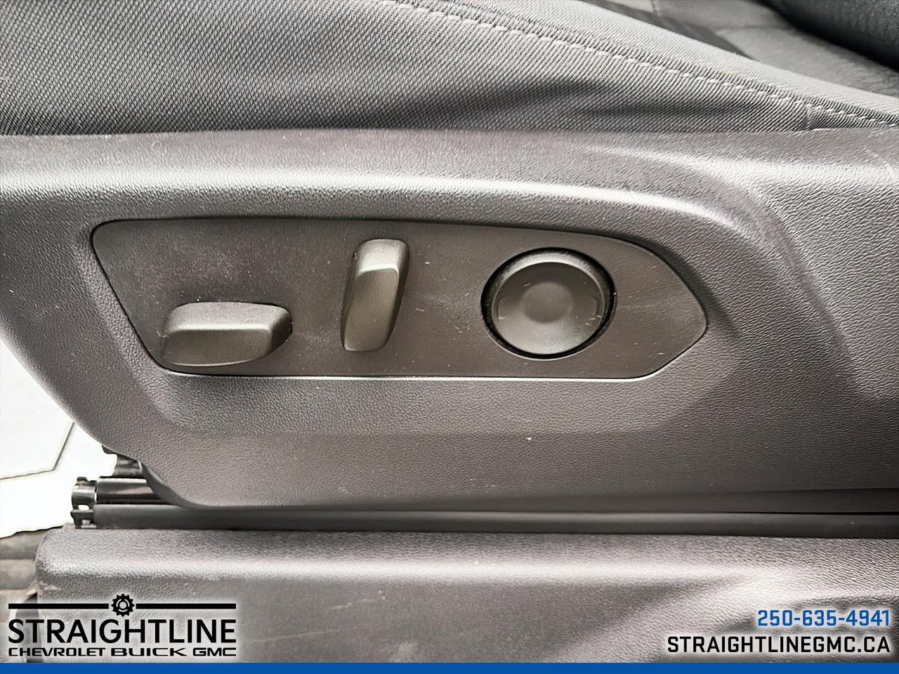 2023 Chevrolet Silverado 1500 LT-23