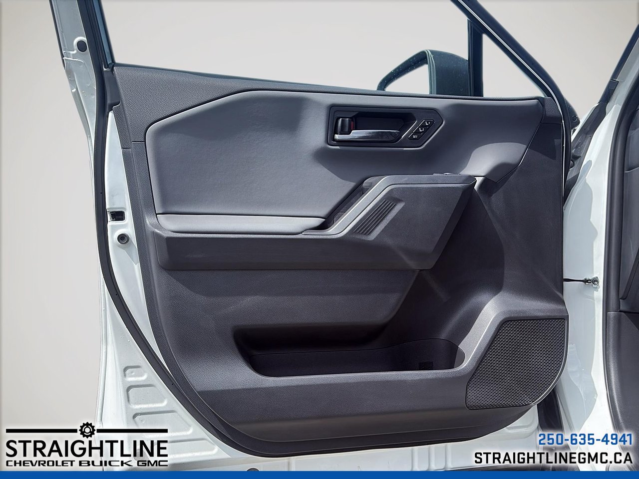 2026 Toyota RAV4 XSE-9