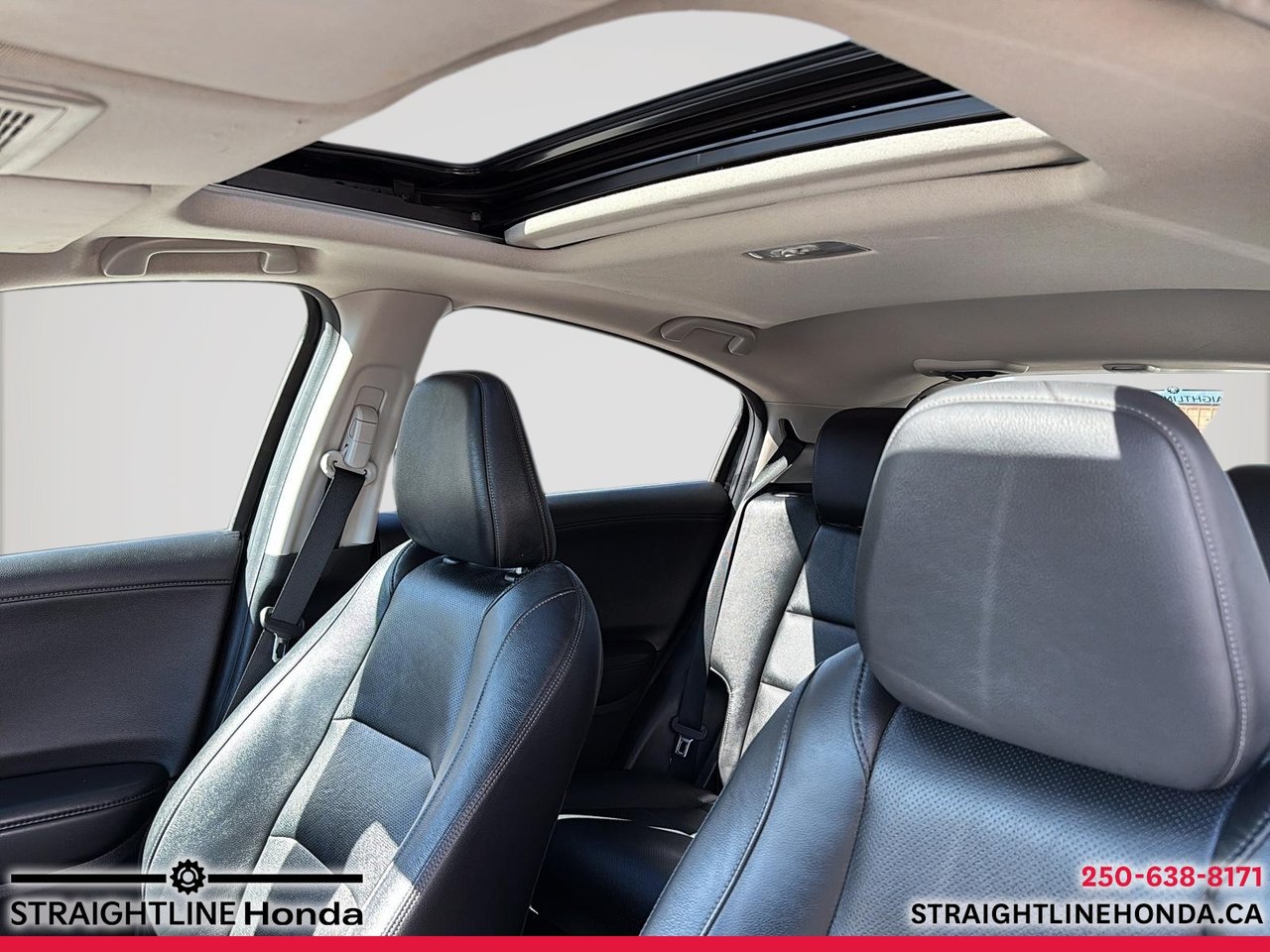 2022 Honda HR-V Touring-15