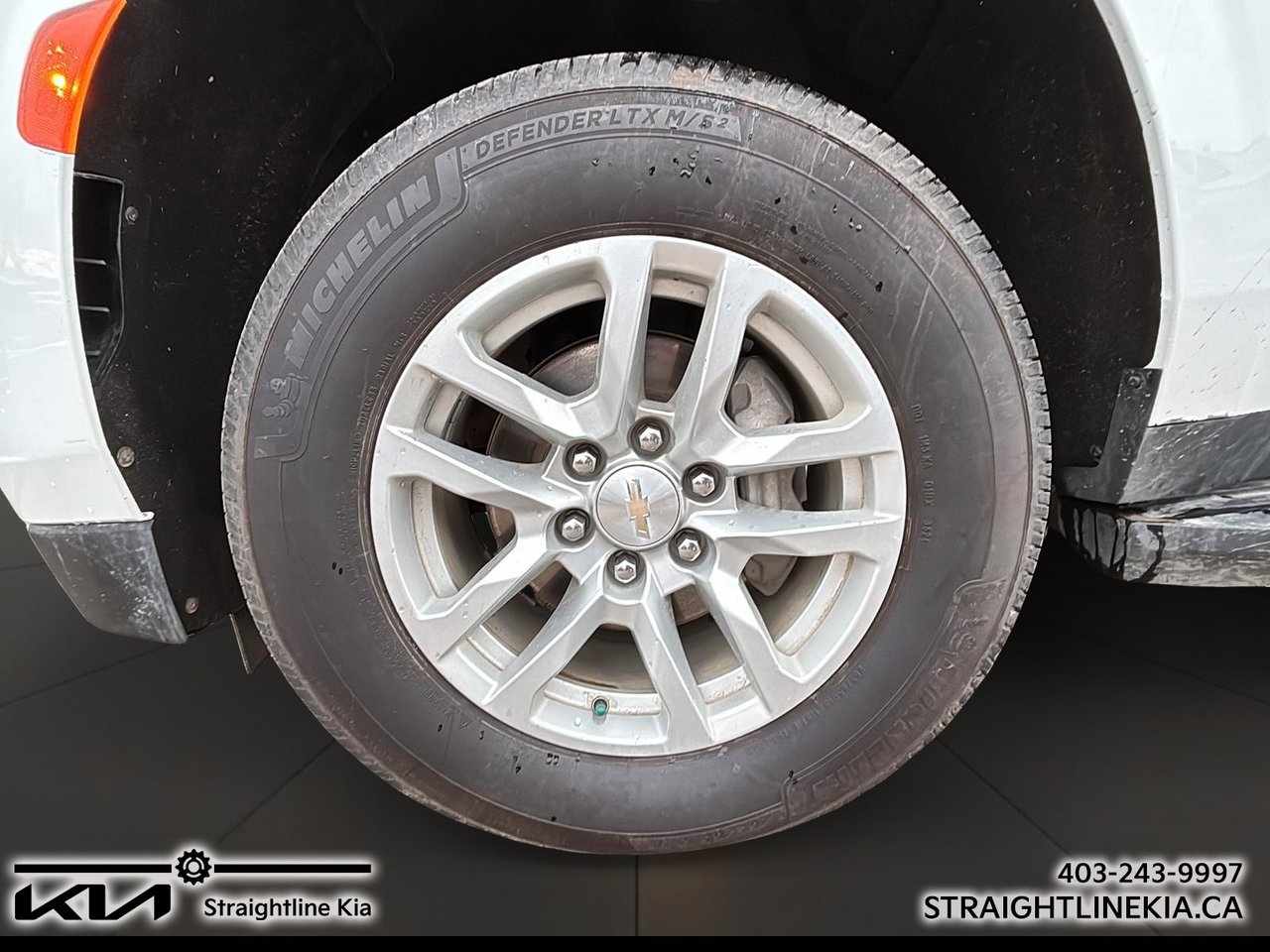 2023 Chevrolet SUBURBAN LT