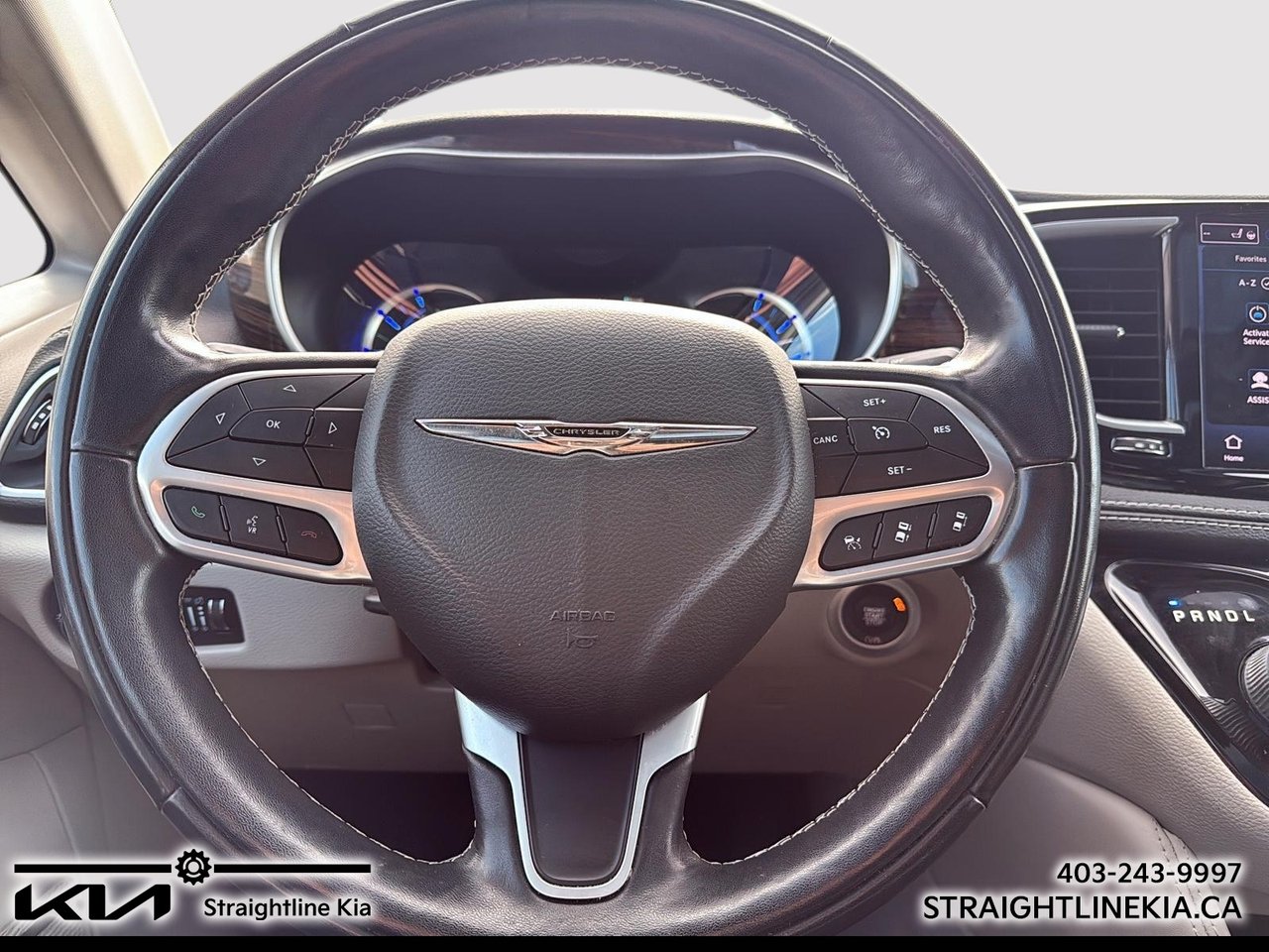 2022 Chrysler PACIFICA HYBRID LIMITED