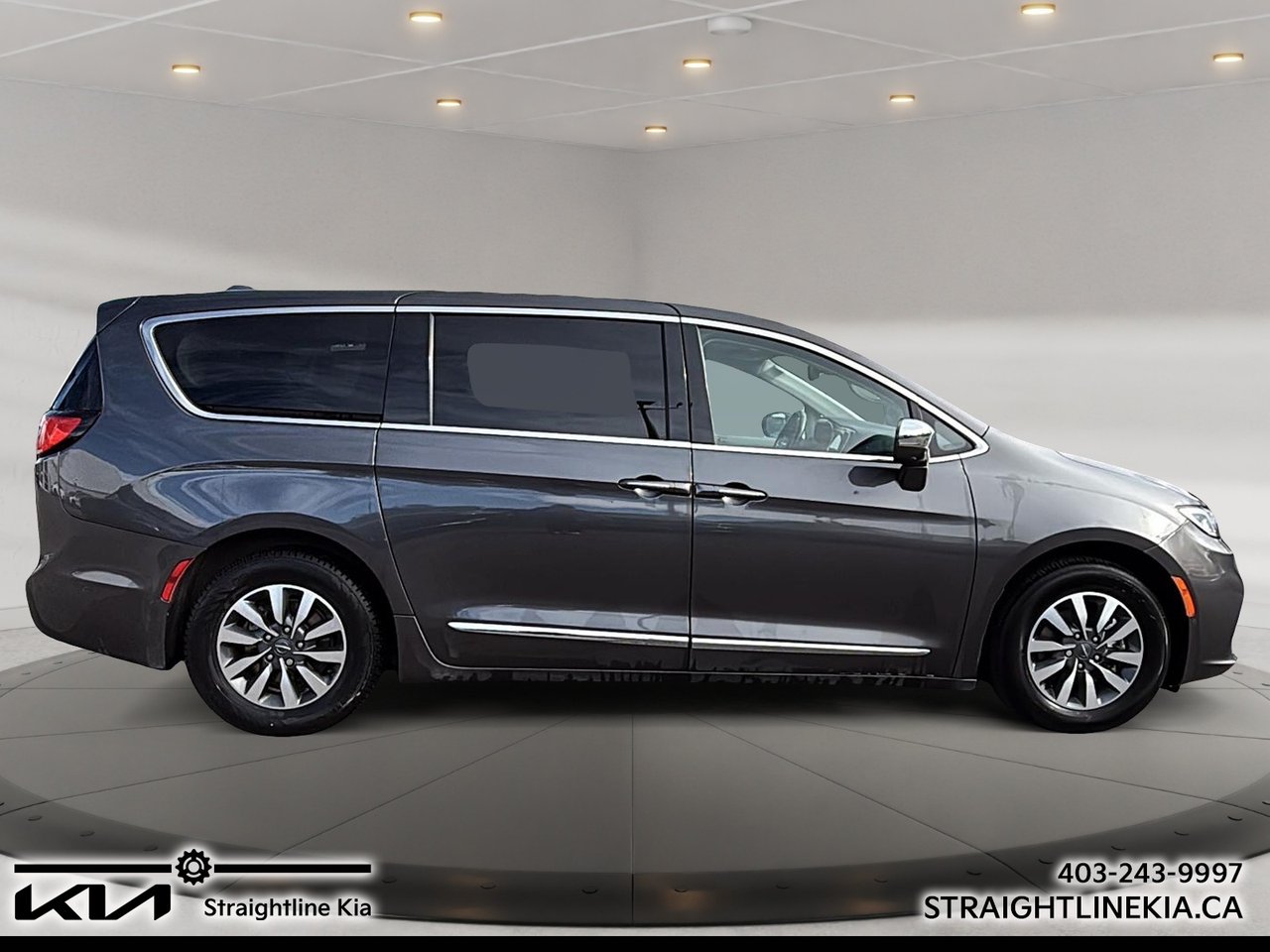 2022 Chrysler PACIFICA HYBRID LIMITED