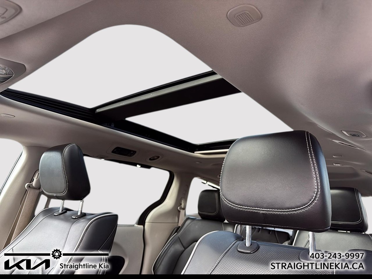 2022 Chrysler PACIFICA HYBRID LIMITED