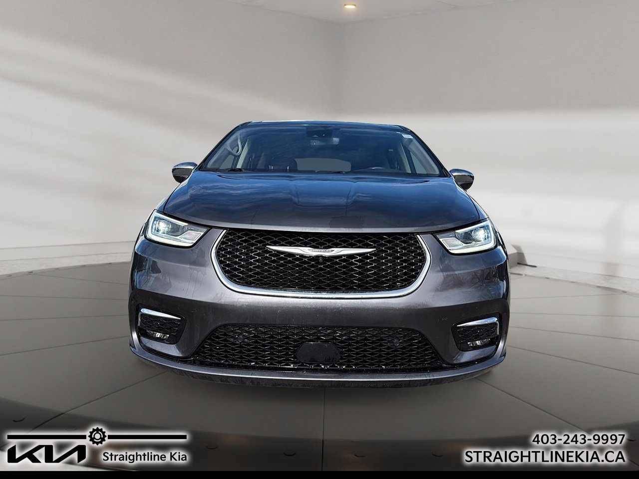 2022 Chrysler PACIFICA HYBRID LIMITED