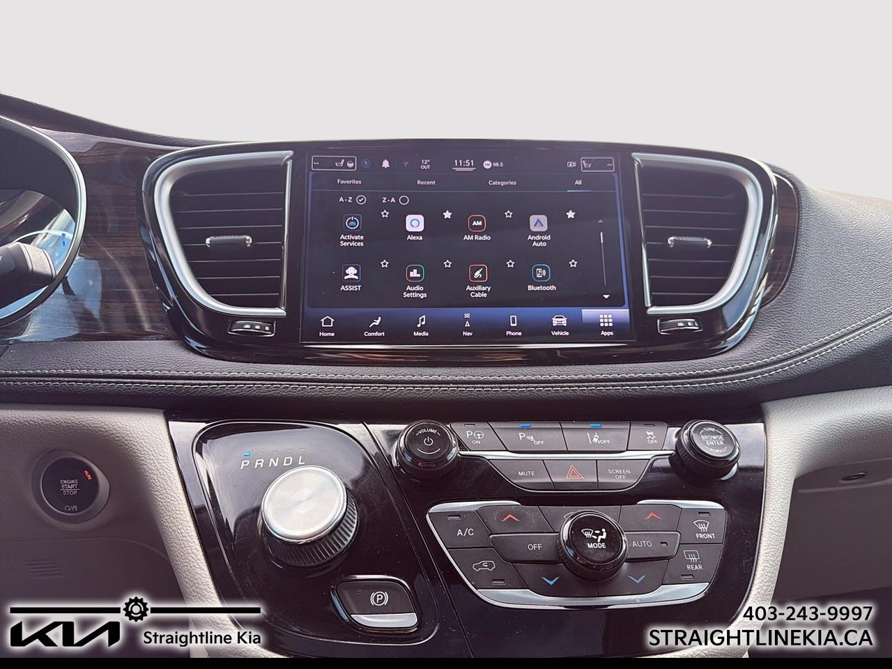 2022 Chrysler PACIFICA HYBRID LIMITED