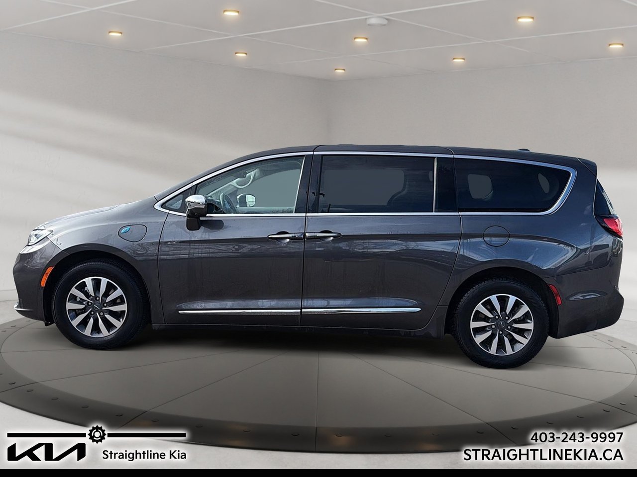 2022 Chrysler PACIFICA HYBRID LIMITED