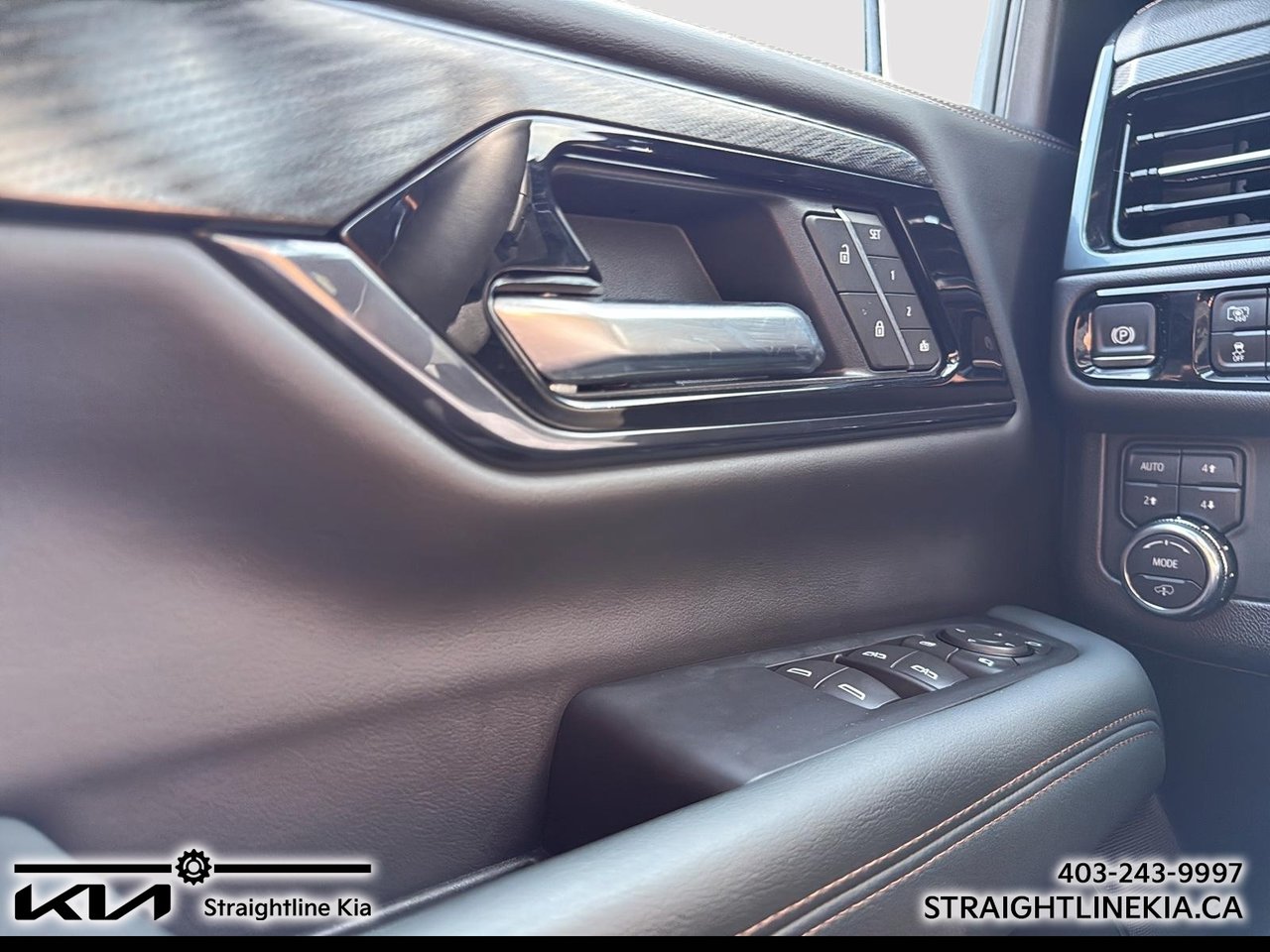 2025 GMC YUKON XL AT4