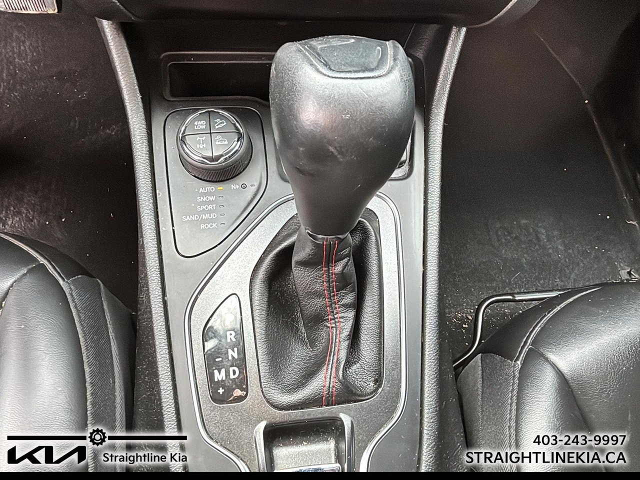 2019 Jeep CHEROKEE TRAILHAWK