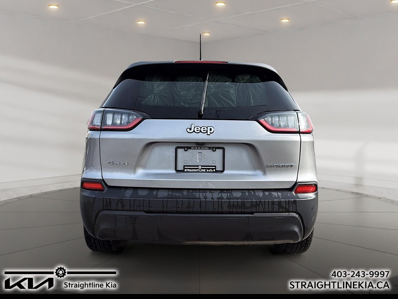 2021 Jeep CHEROKEE SPORT