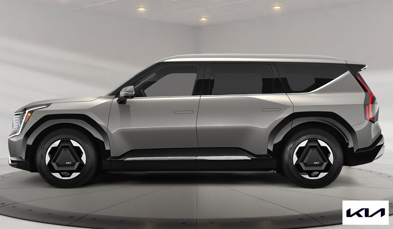 2026 Kia EV9 Land AWD w/ Premium Package