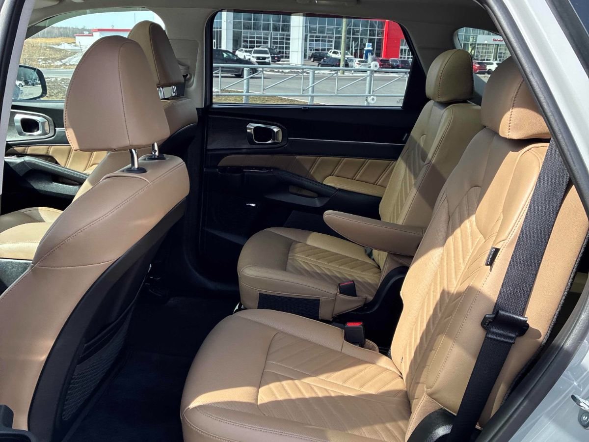 2025 Kia SORENTO X-LINE LIMITED
