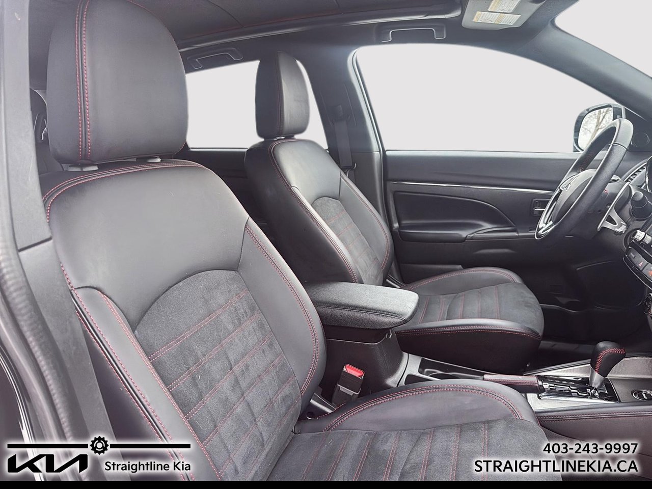 2025 Mitsubishi RVR SE-15