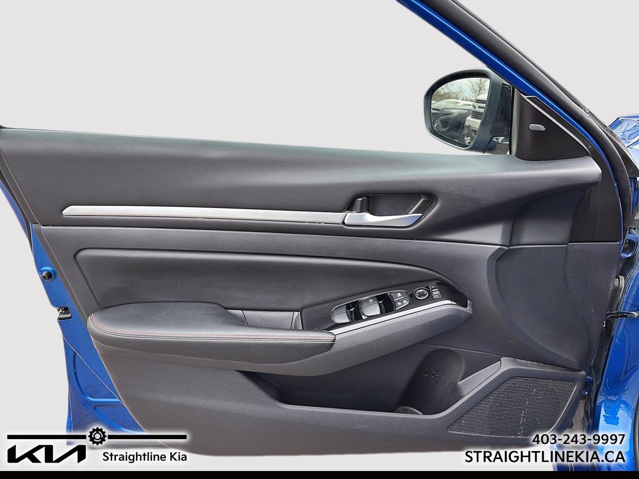 2025 Nissan ALTIMA SR