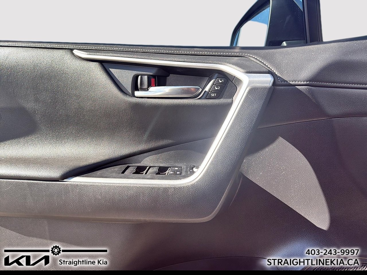 2021 Toyota RAV4 LIMITED-11