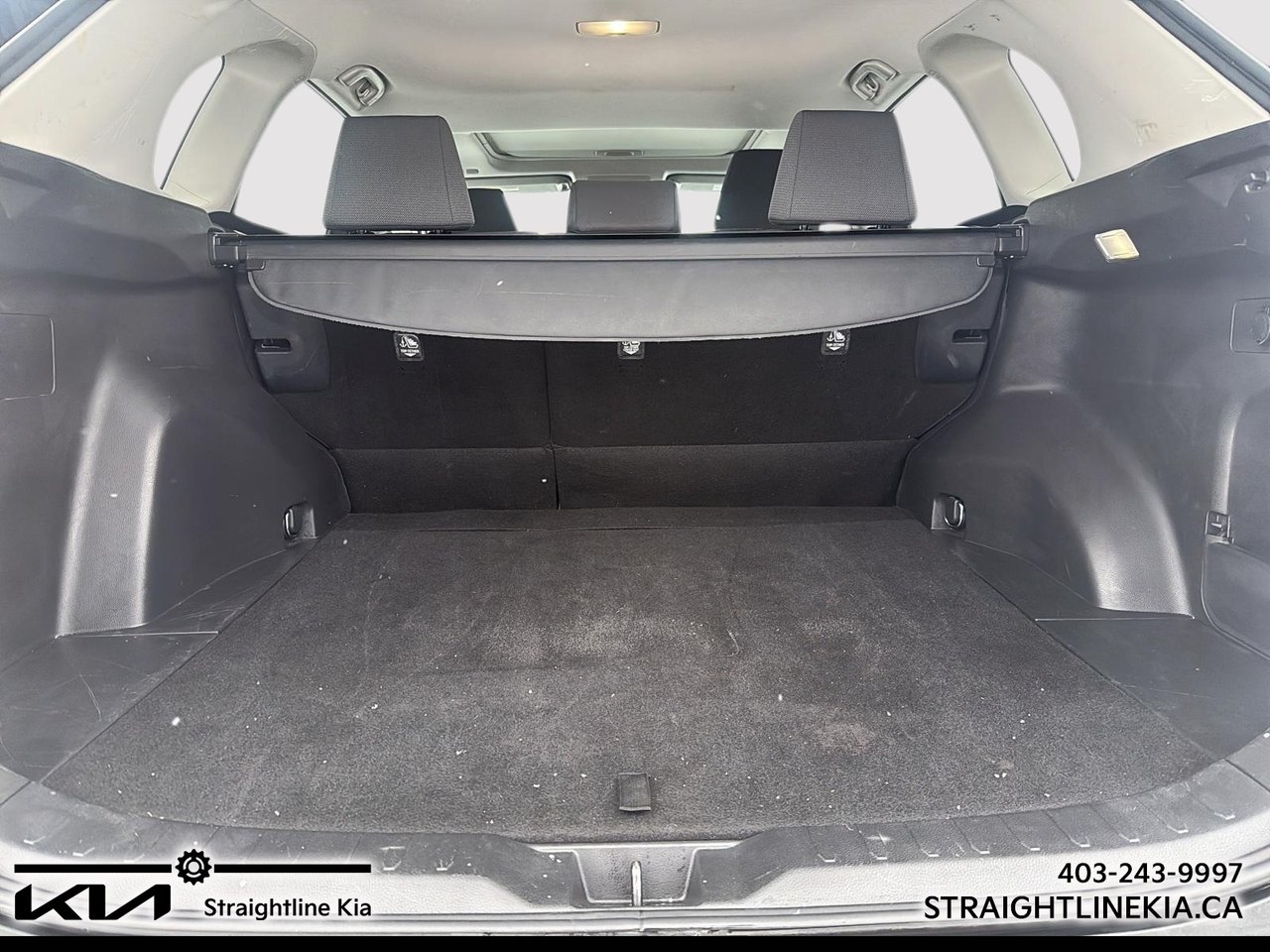 2025 Toyota RAV4 XLE-5