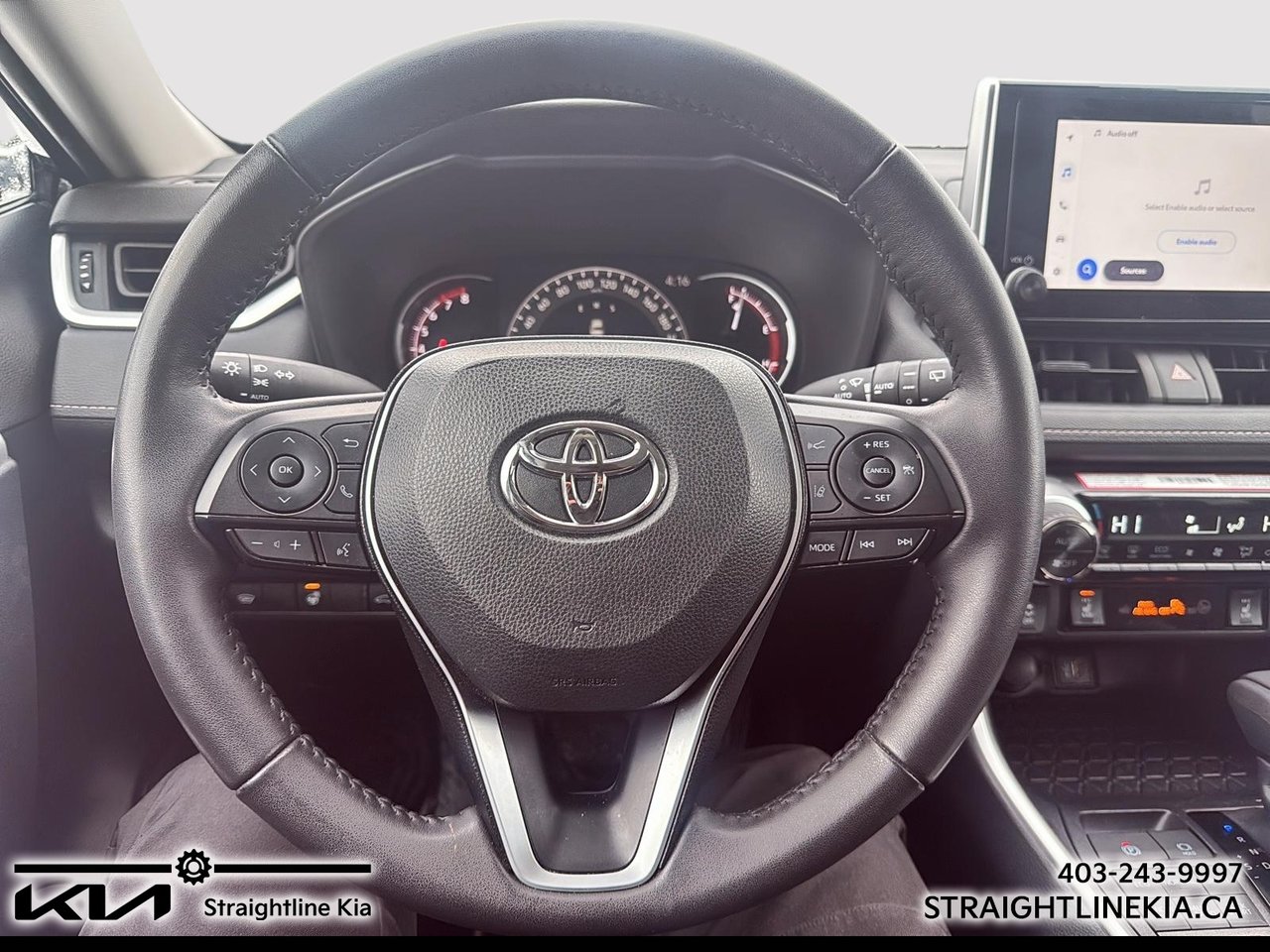 2025 Toyota RAV4 XLE-11