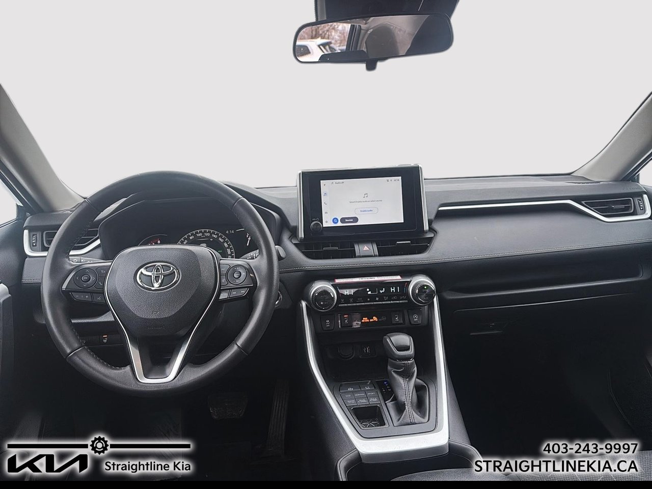 2025 Toyota RAV4 XLE-9