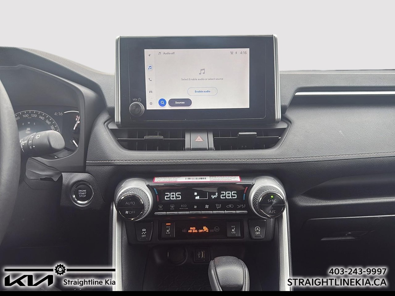 2025 Toyota RAV4 XLE-13