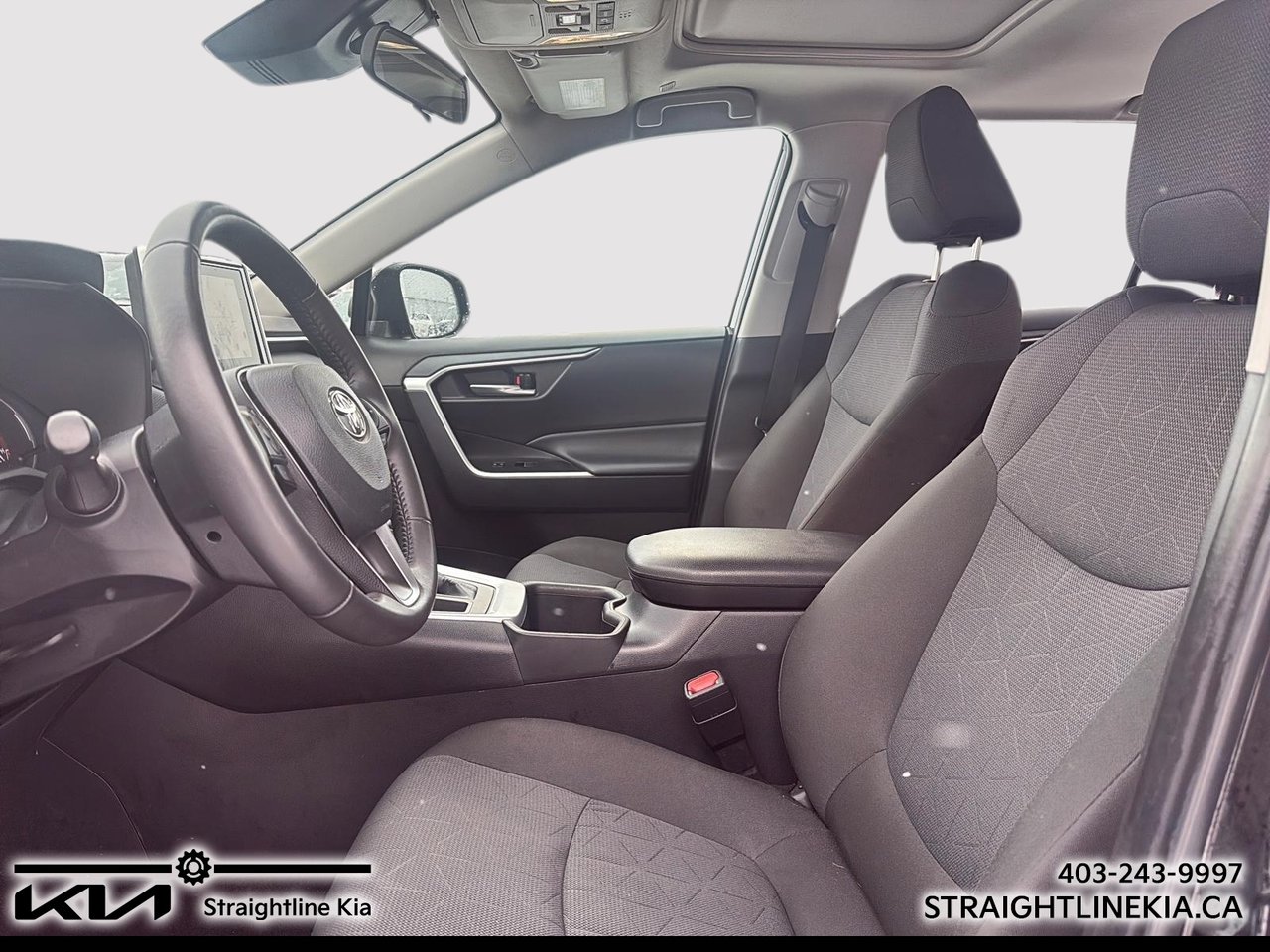 2025 Toyota RAV4 XLE-8