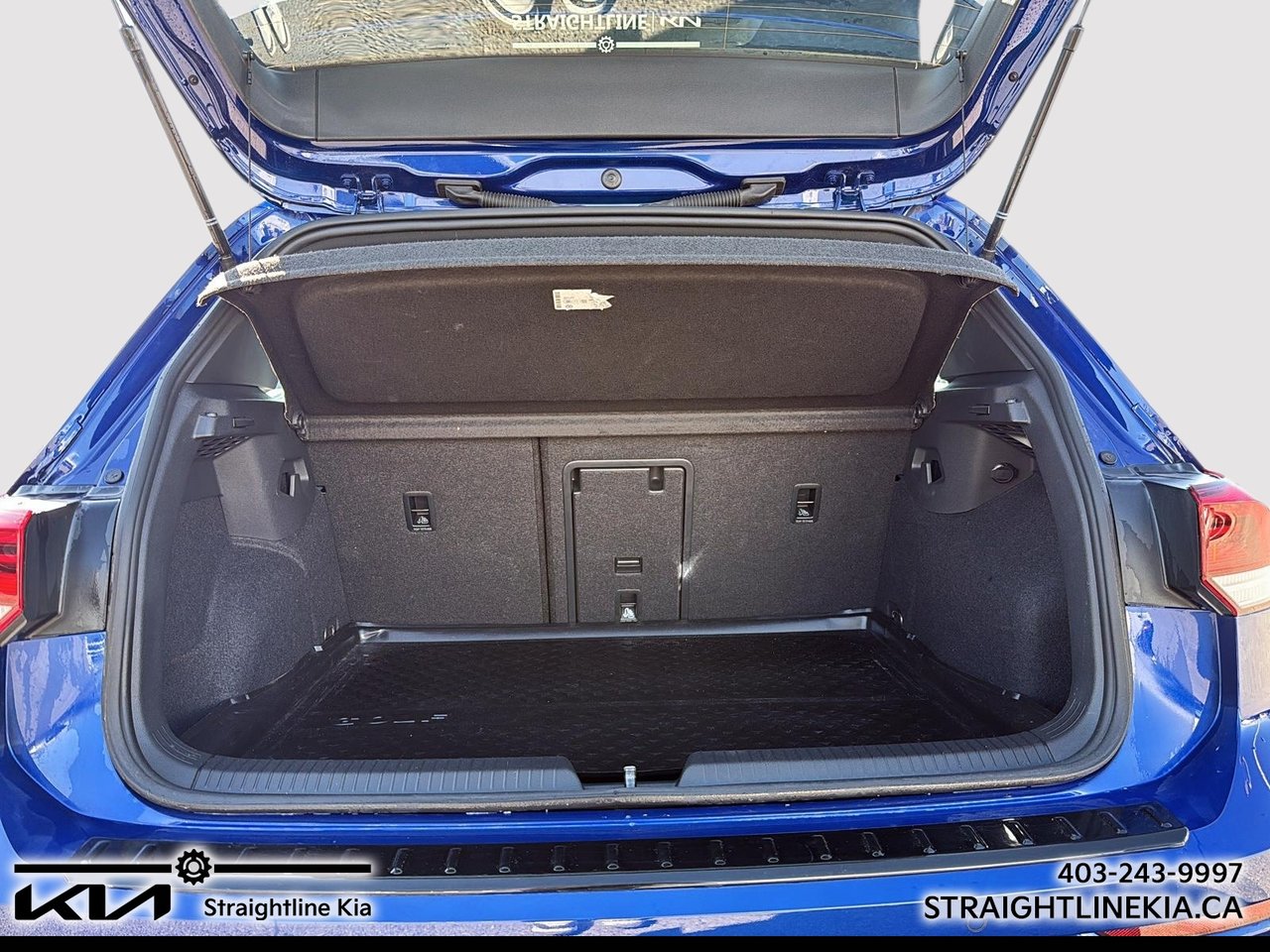 2023 Volkswagen GOLF R 20TH ANNIVERSARY-5