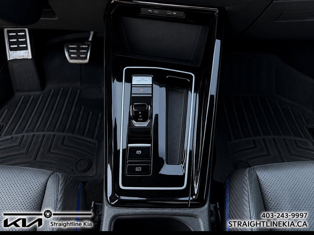 2024 Volkswagen GOLF R BASE-13