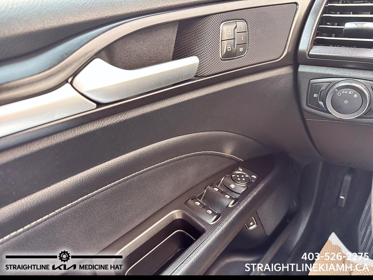 2019 Ford Fusion Energi Titanium-10
