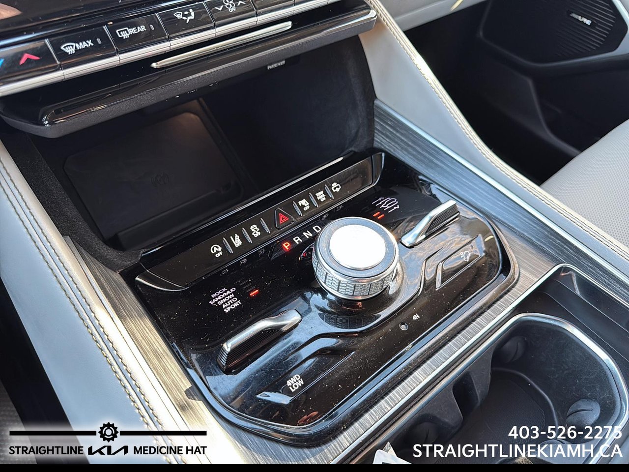 2023 Jeep Wagoneer Series III-14