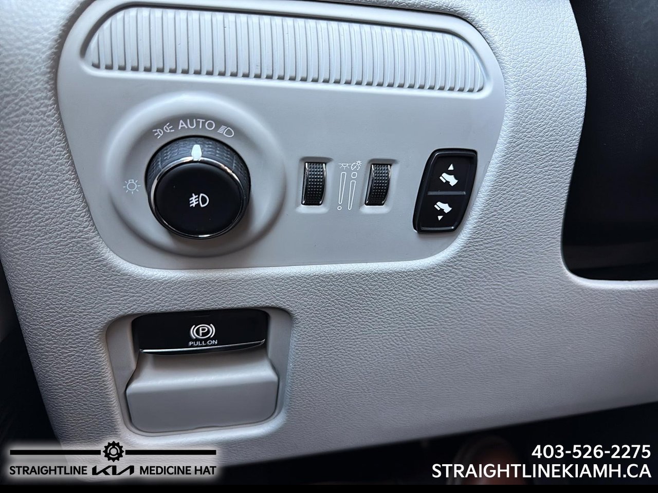 2023 Jeep Wagoneer Series III-15