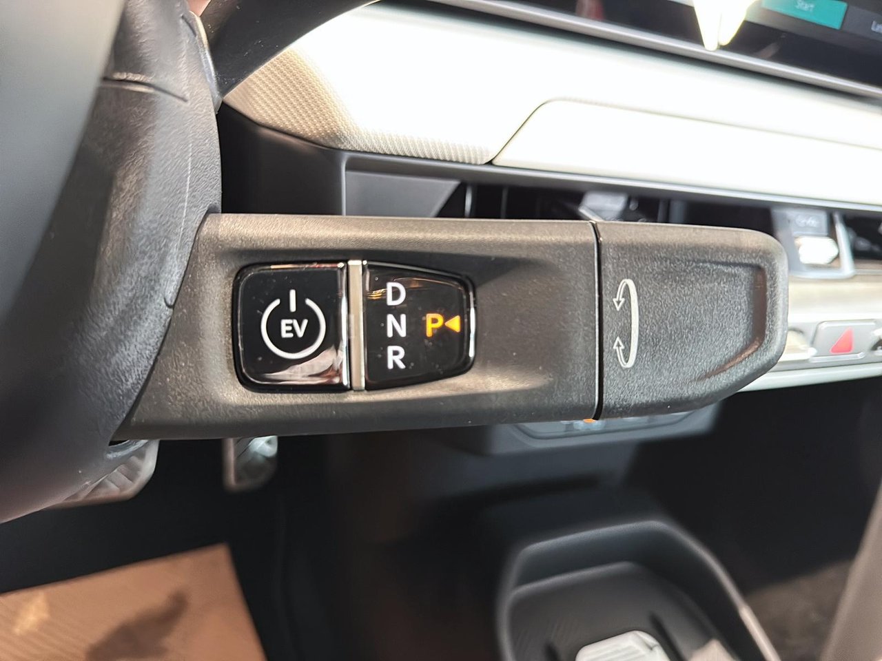 2026 Kia EV4 GT-Line-14