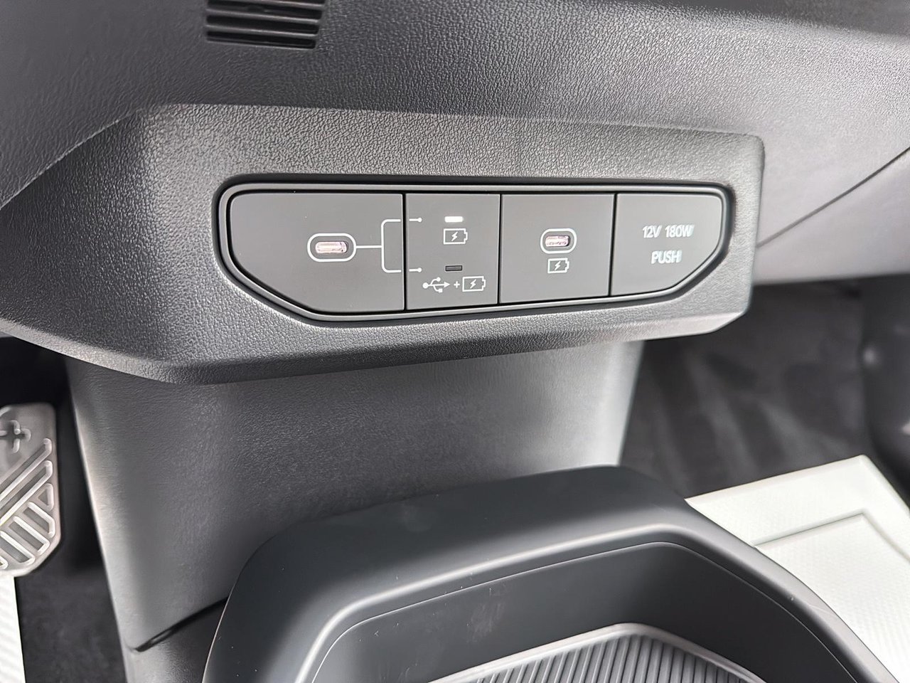 2026 Kia EV4 GT-Line-15