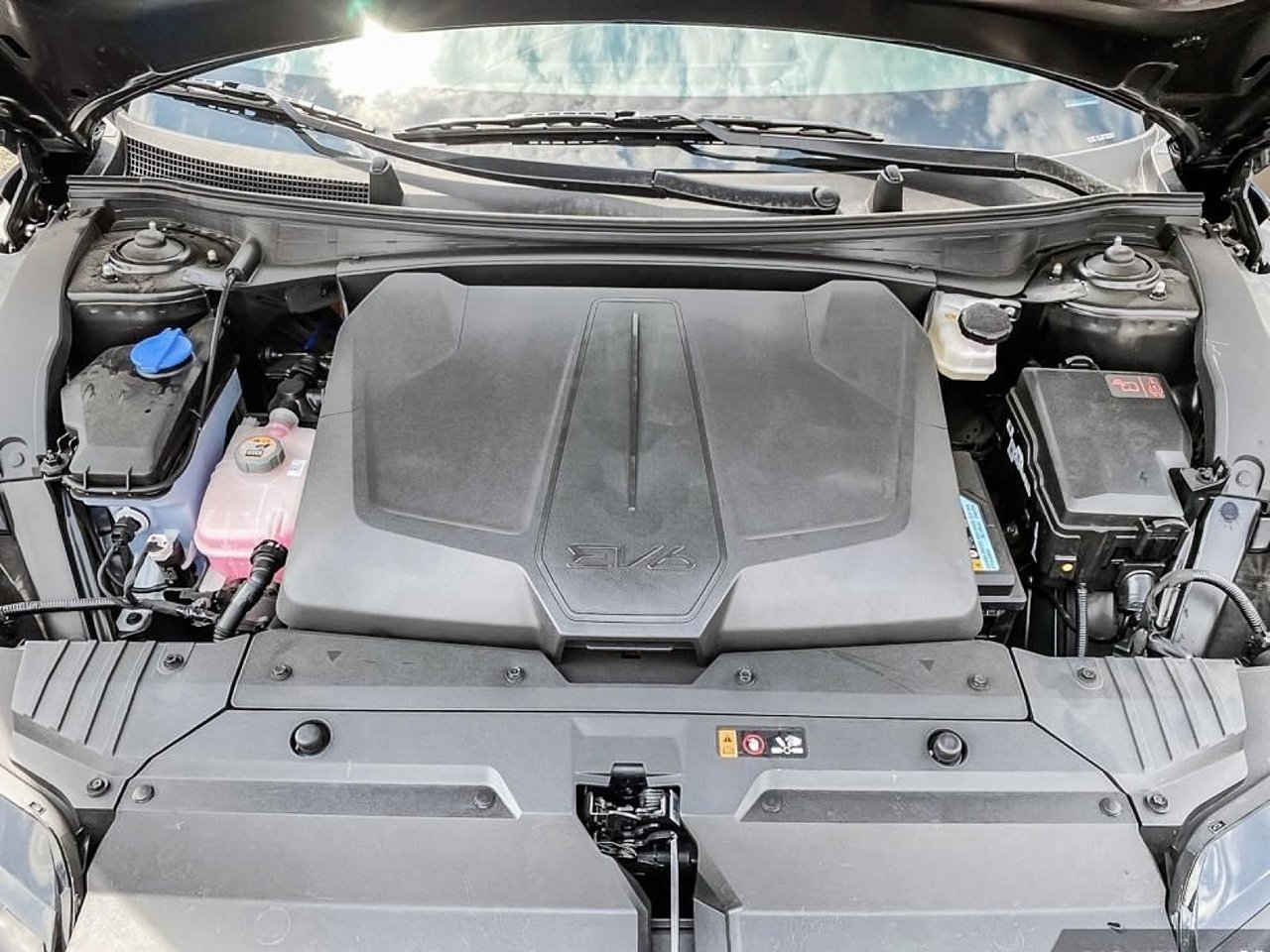 2025 Kia EV6 Wind RWD-7