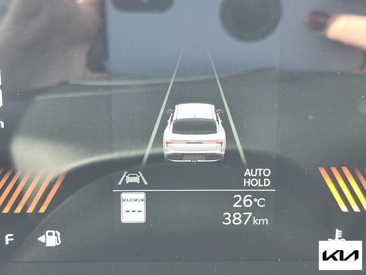 2025 Kia K4 LX-9