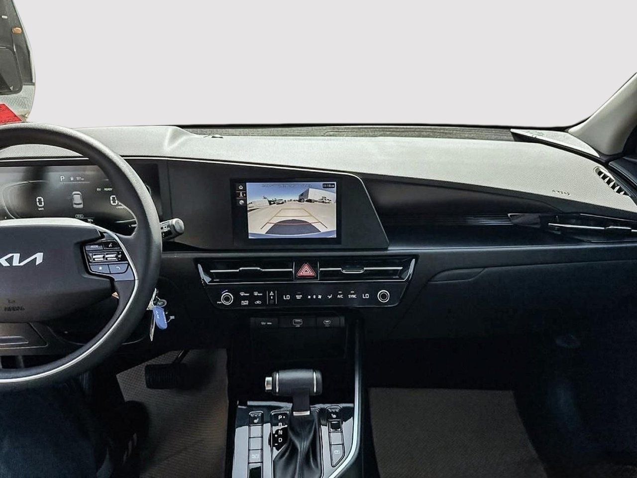 2025 Kia Niro HEV LX-8